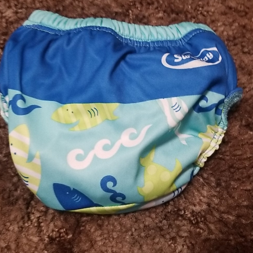 Swim trunks - Picture 2 of 4